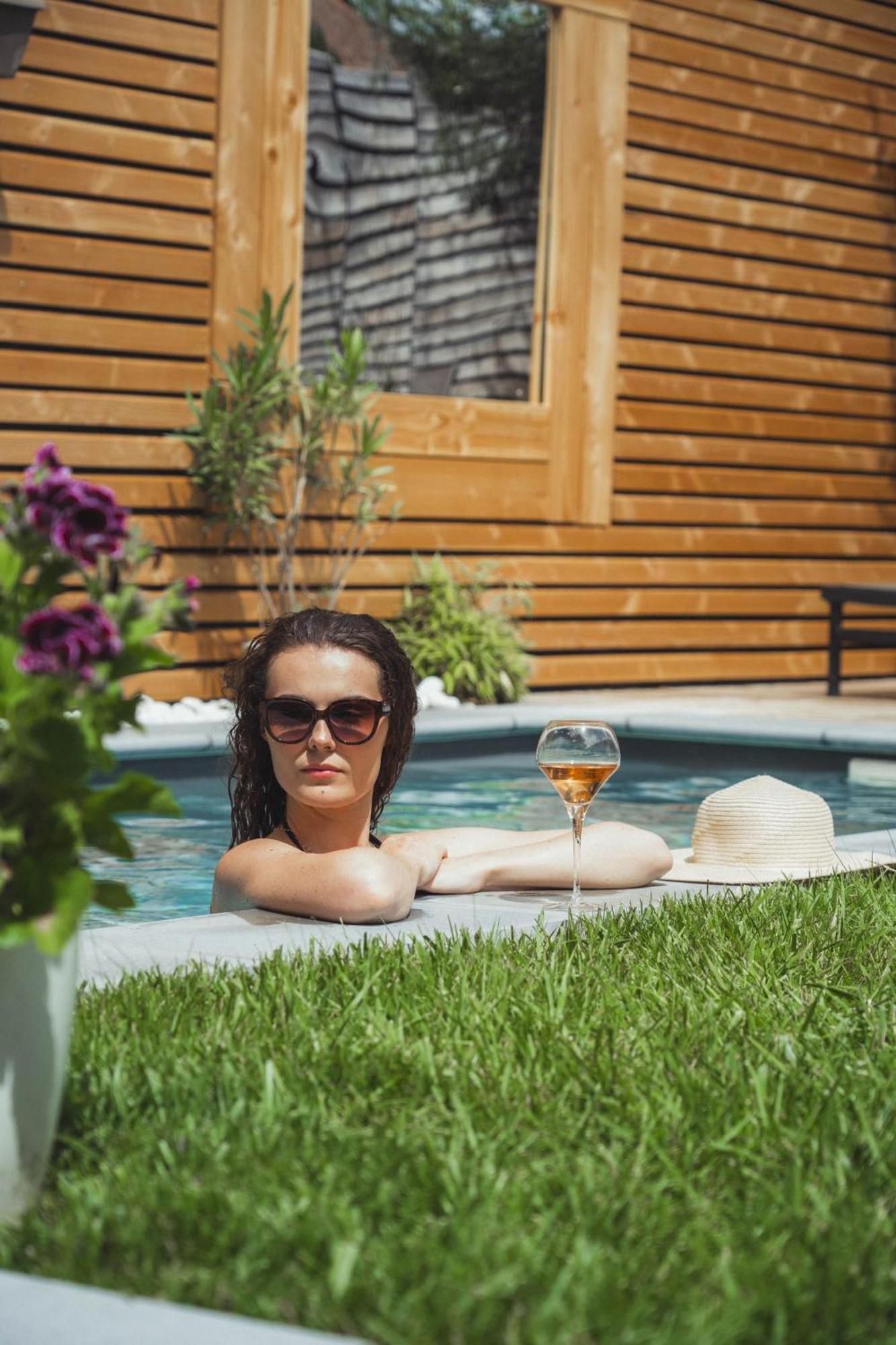 La Domitia - Maison D'Hotes, Massages & Bien-Etre Montbazin Zewnętrze zdjęcie